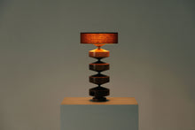 Load image into Gallery viewer, Hour Phila Table Lamp