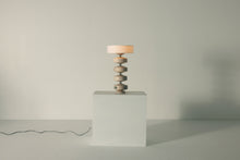 Load image into Gallery viewer, Hour Phila Table Lamp
